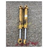 2 Hydraulic Cylinders