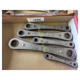 Ratcheting wrenches