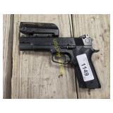 Crossman airsoft gun   RWB