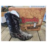 brand new size 10.5 wide boots   RWB