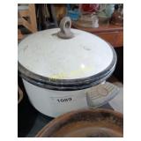 Metal bowl