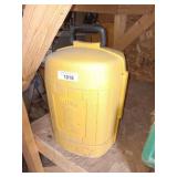 Coleman carry case with lamp inside, great