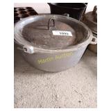 Cast pan with glass lid