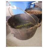 Cast pot
