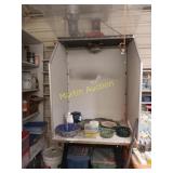 Paint box / stand with ventilation fan and