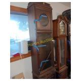 2 clocks