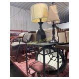 End table +2 lamps plus mirror plus little stool