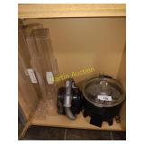 Crock, vacuum and shelves