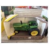 John Deere 1960 model 3010 tractor 1/16 scale