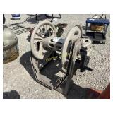 Folding hose reel