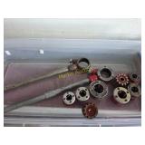 Rigid pipe threading tools