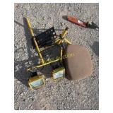 Light, Unused John Deere 4440 seat, tool