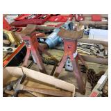 2 Jack Stands