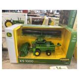 John Deere X9 1000 combine 1/64 scale