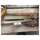 Misc tools, 2-24' pipe wrenches