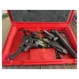 Matco Tools 3-Jaw Puller Set in Red Hard Case