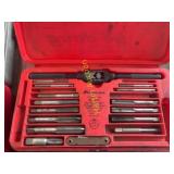 Snap-on TDM-117A Metric Tap and Die Set, Complete