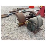 Heavy-duty bench grinder with wire and grinding wh