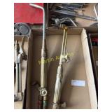 2 Torches