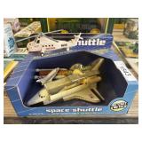 Space shuttle and helicopter collectibles 1/64