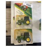 John Deere tractor collectible 1/64 scale