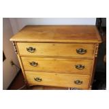 Vintage 3 Drawer Dresser 40x18.5x34H