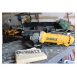 De Walt Heavy Duty Angle Grinder