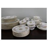 Minton 'Marlow Gold' 8 Place setting incl Cups &