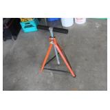 Adjustable Pipe Jack Stand