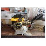 De Walt Compound Miter Saw