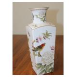 Decorative Porcelain Vase - Japan 12H