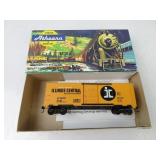Illinois Central 16470 Box Car Athearn HO Scale