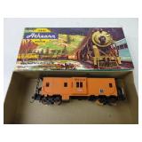 Milwaukee Road 992223 Caboose Athearn HO Scale