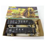 Lot of 2 Gondola Cars - N&W and Southern Pacific