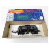 GATX Shorty Tank Car 40688 Roundhouse HO Scale