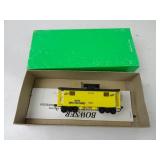Chicago Northwestern Caboose English Model RR