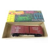 Milwaukee Road 18454 Roundhouse HO Scale Model