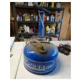 Topsider Vacuum Pump - Has liquid in it