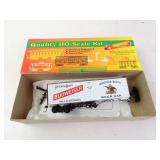 Budweiser 3125 Beer Car Roundhouse HO Model Train