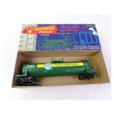 Quaker State GATX Tank Car 69261 Roundhouse HO