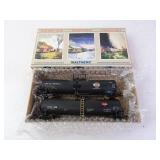 Lot of 2 Tank Cars - Clark & Conoco - Walthers HO