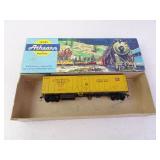 Burlington Refridgerator Express 5237 Athearn HO