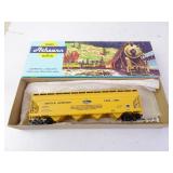Ivin Athearn Memorial Car Centerflow Hopper