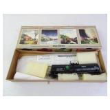 Cargill 7292 Tank Car Walthers HO Model Train in