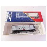 North Western Refridgerator Line 84052 Box Car