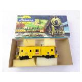 Green Bay Route Bay Window Caboose 615 Athearn HO
