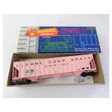 Klemme Coop Grain C&NW Hopper Roundhuse HO Scale