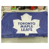 TEAM SIGNED Toronto Maple Leafs NHL Hocket Flag -