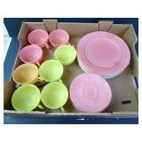 Lot of Vintage Hazel Atlas Ovide Platonite Pastel