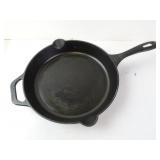 Victoria 12" Cast Iron Skillet